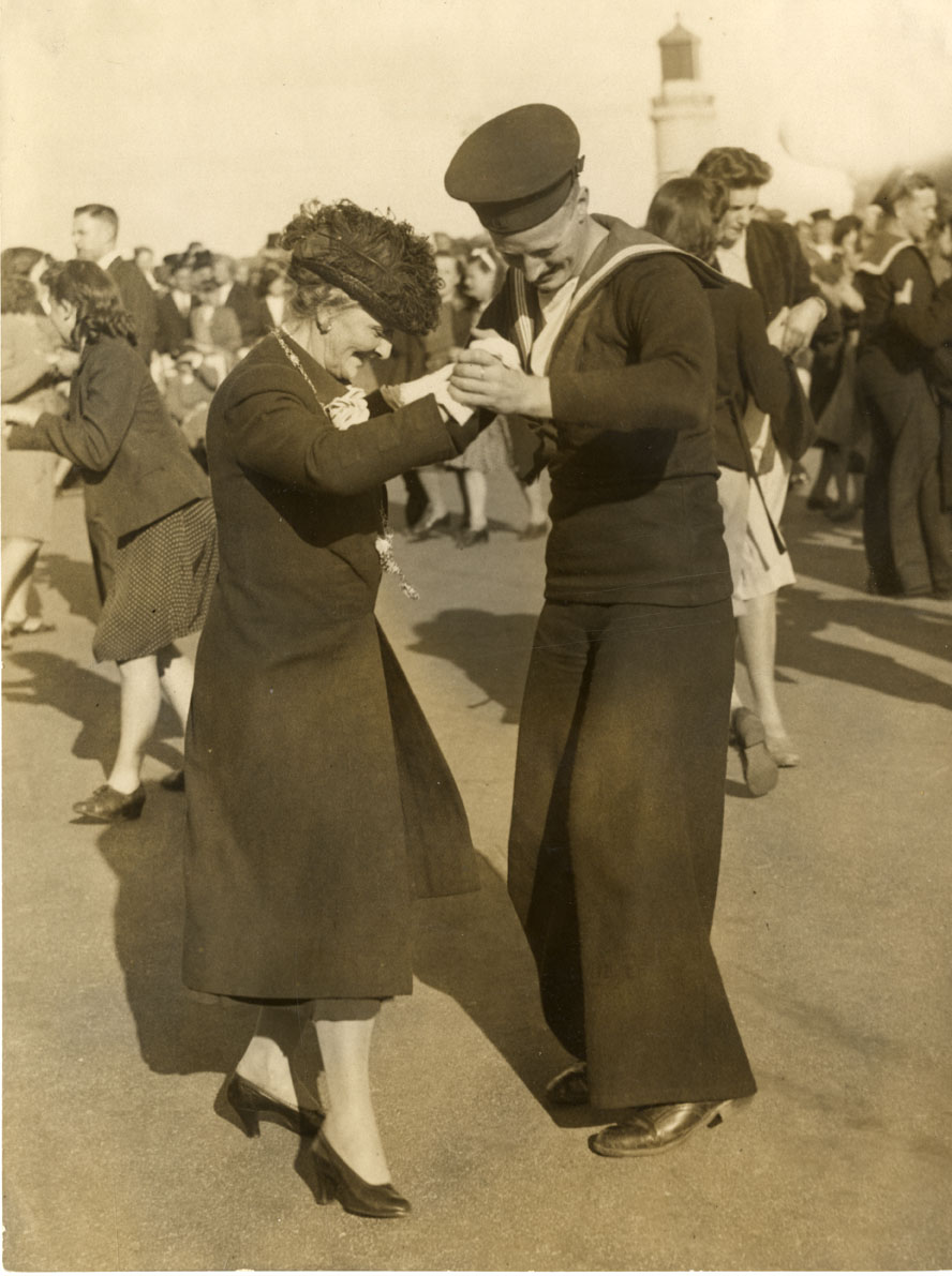 Astor Tea Dance to be held again on Plymouth Hoe The Devon Daily
